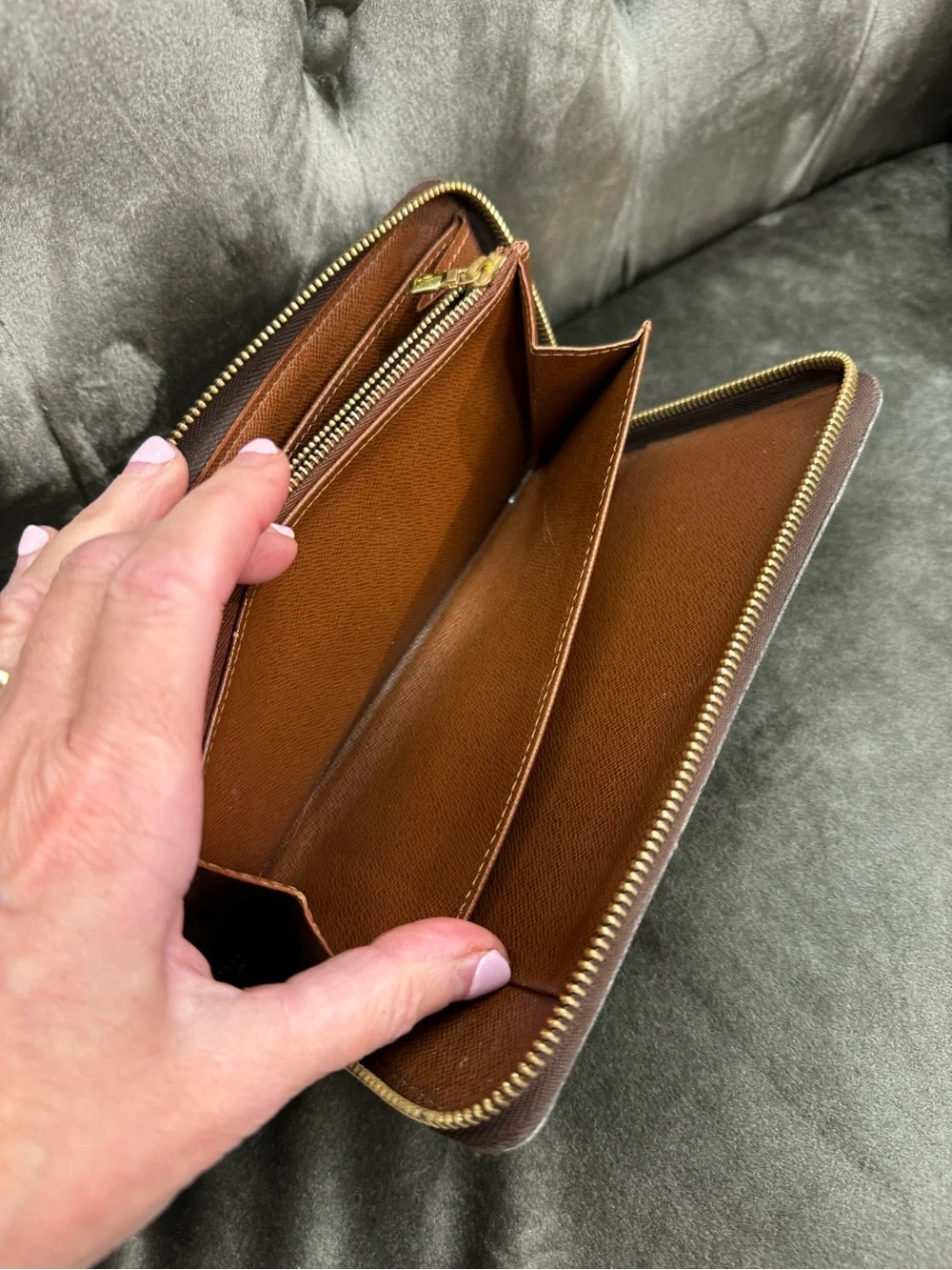 Louis Vuitton large Monogram Zip around accordian wallet